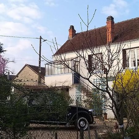 Les Noyers Monestois Entre Cher Et Canal De Berry Mennetou-sur-Cher エクステリア 写真