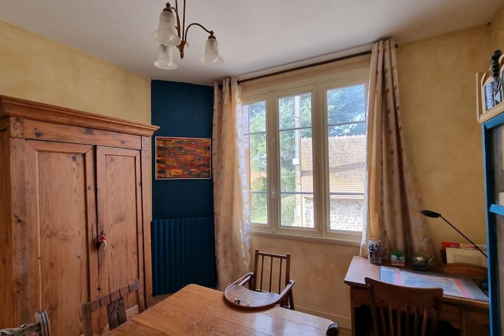Les Noyers Monestois Entre Cher Et Canal De Berry Mennetou-sur-Cher エクステリア 写真
